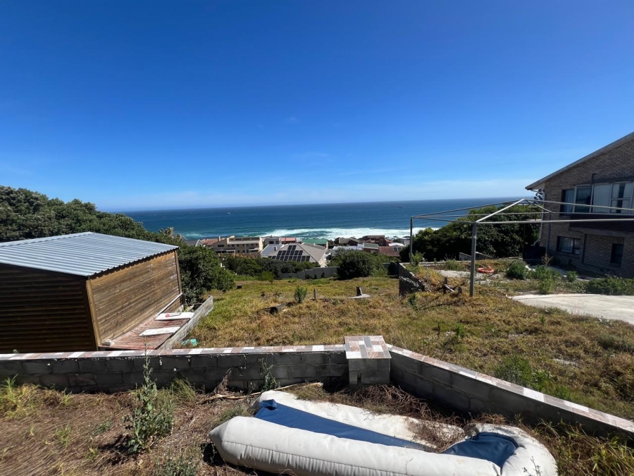 0 Bedroom Property for Sale in Beachview Eastern Cape